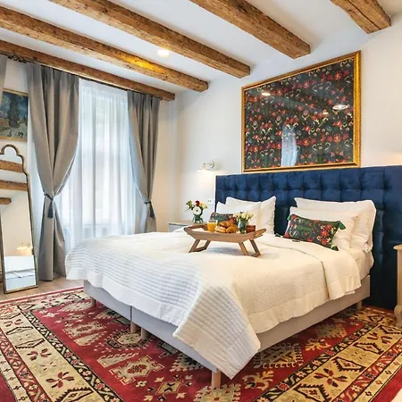 Nikolas Haus Apart Otel Braşov